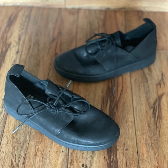 Eileen Fisher Kipling Black Nubuck leather sneakers shoes comfort 5.5 NWOT - Picture 4 of 6